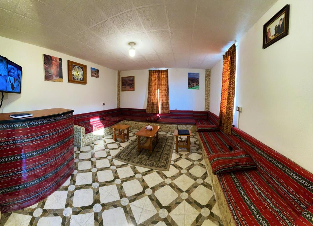 Hotel Orient Gate Wadi Musa Esterno foto
