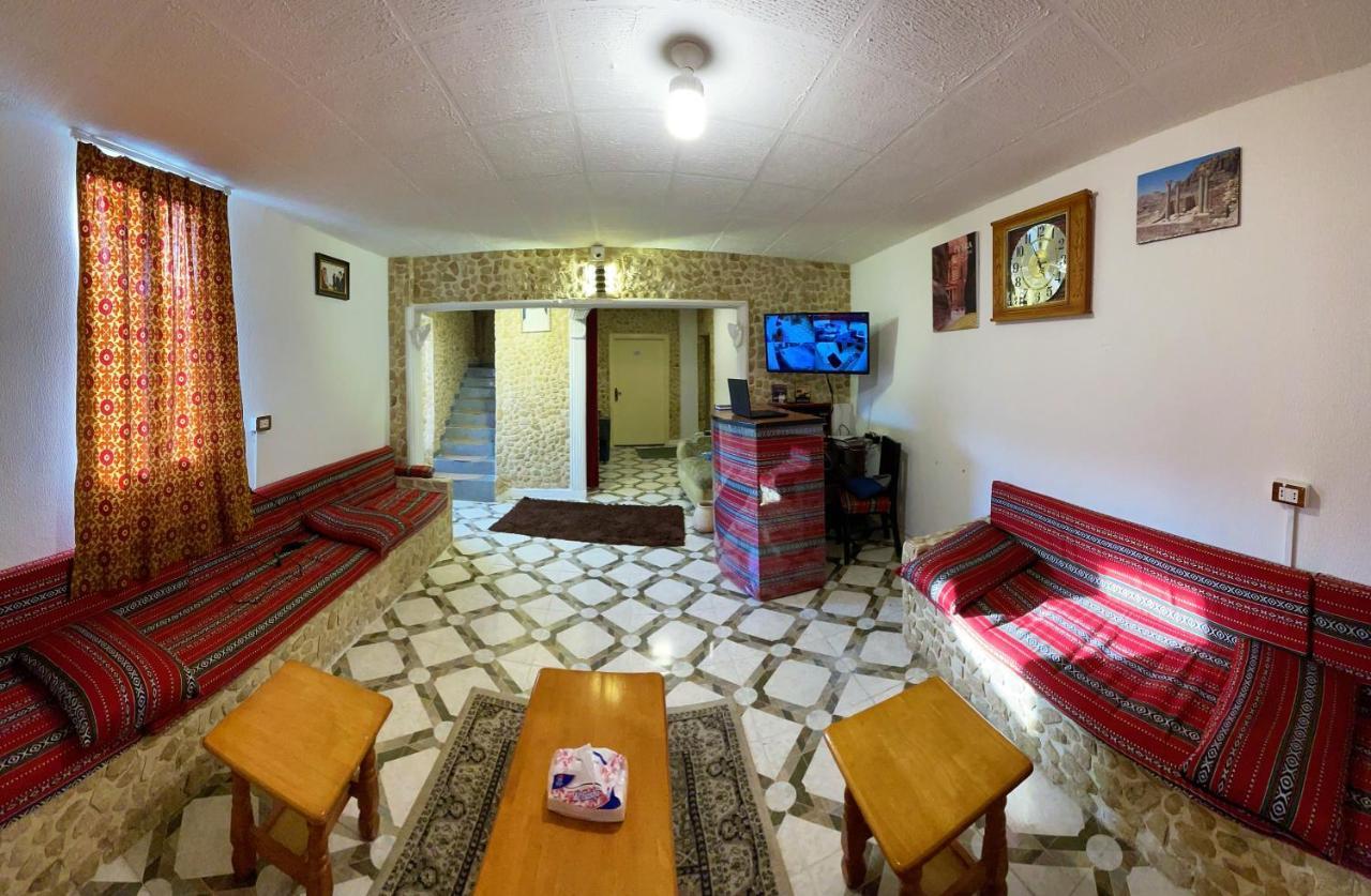 Hotel Orient Gate Wadi Musa Esterno foto