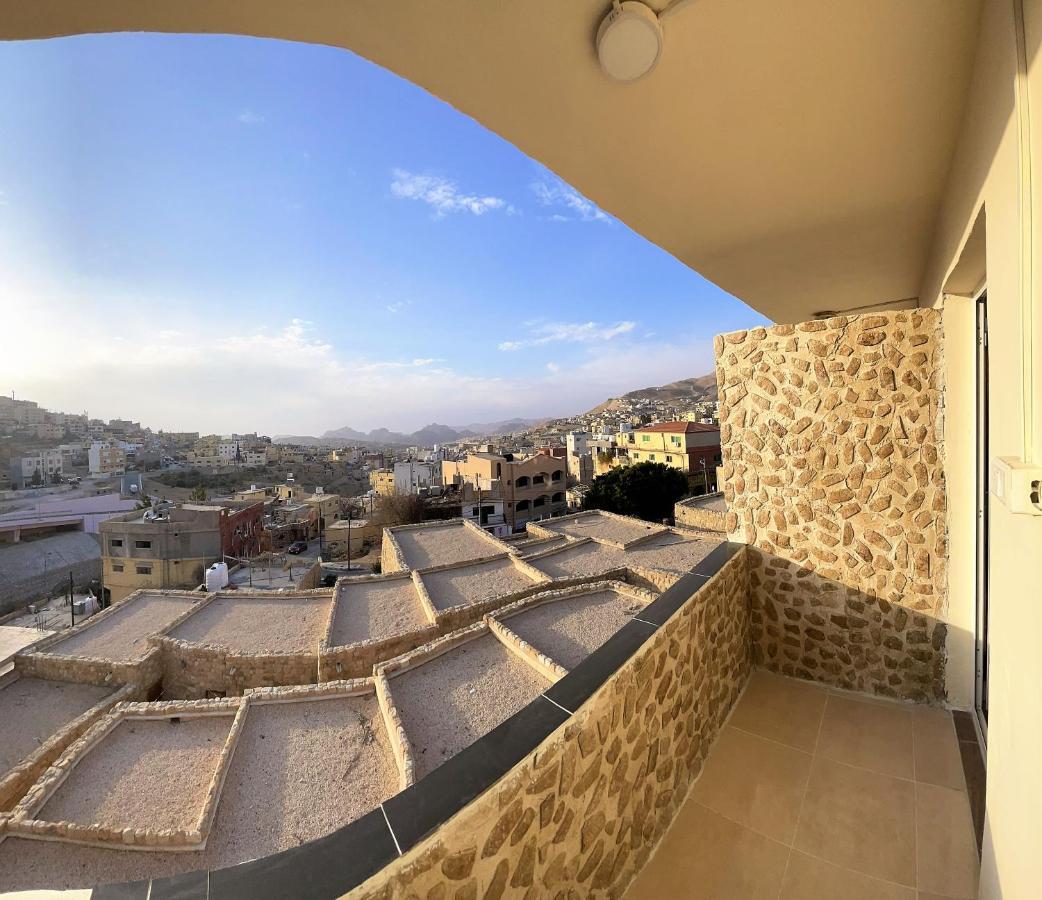 Hotel Orient Gate Wadi Musa Esterno foto